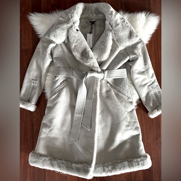 Karen Millen long line shearling coat - Picture 3 of 16